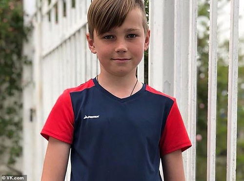 英国女子对水恐惧 30年来滴水未沾