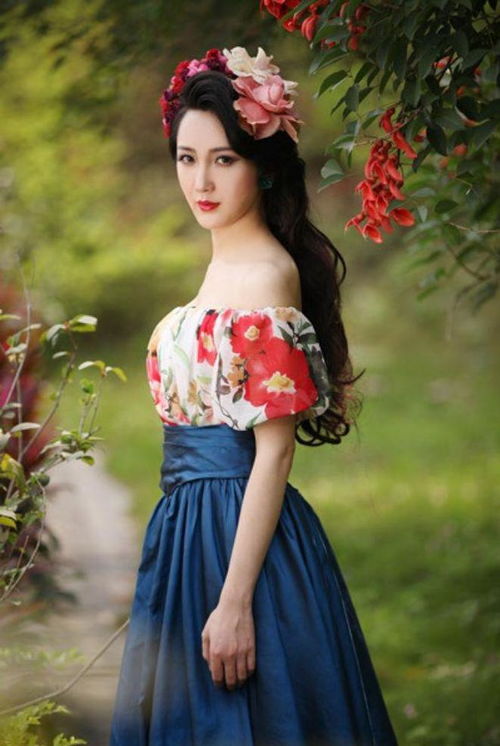 实拍男子家中助妻子水中分娩双胞胎儿子